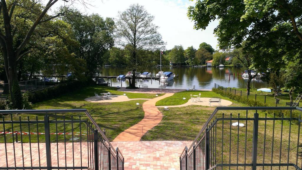Haus Am See Берлин Экстерьер фото